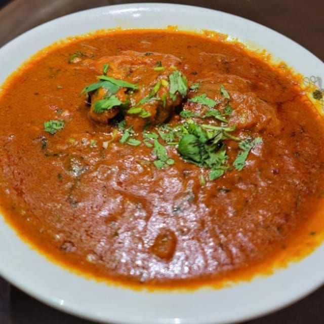 Bhuna Spice Chicken Curry.